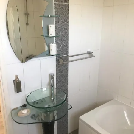 Kokkinoyia, Villa Peyia