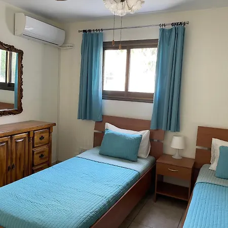 Villa Kokkinoyia, *