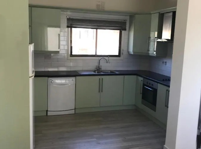 Kokkinoyia, * Pégeia