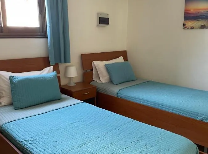 Kokkinoyia, * Pégeia